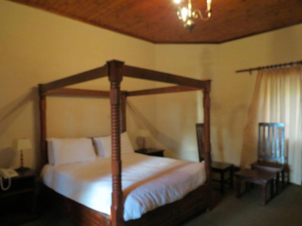 Rhodes Nyanga Hotel Juliasdale ภายนอก รูปภาพ